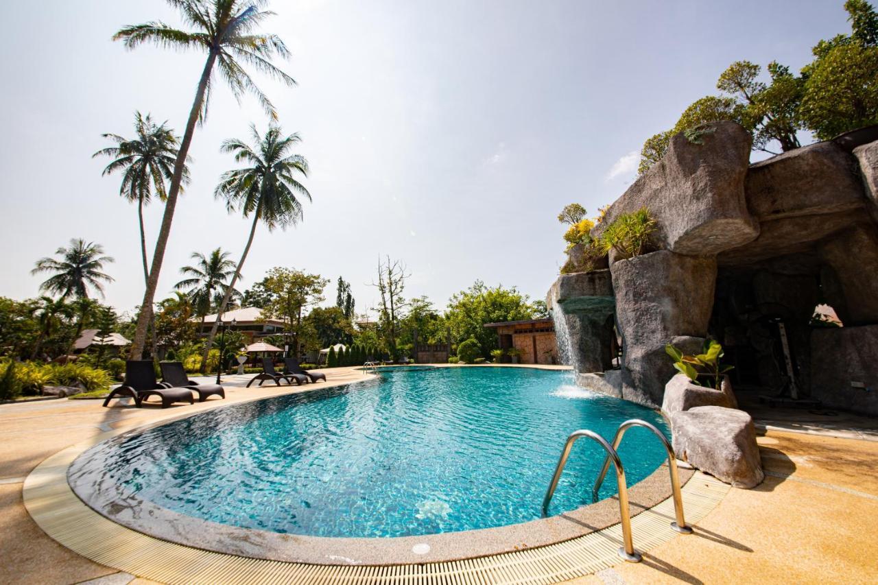 Rnana Grand Hotel Phang Nga Eksteriør billede